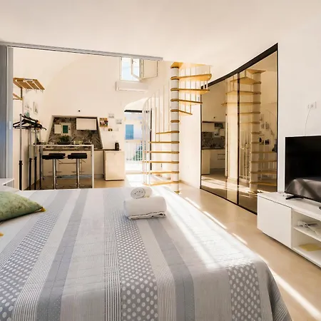 Venti Nodi Apartament *